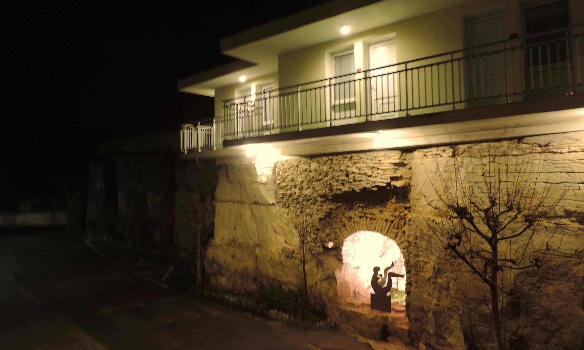 Hotel Les Hauts De Meursault Exterior photo